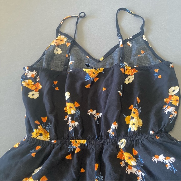 Floral Romper - Lightweight! - Picture 3 of 3